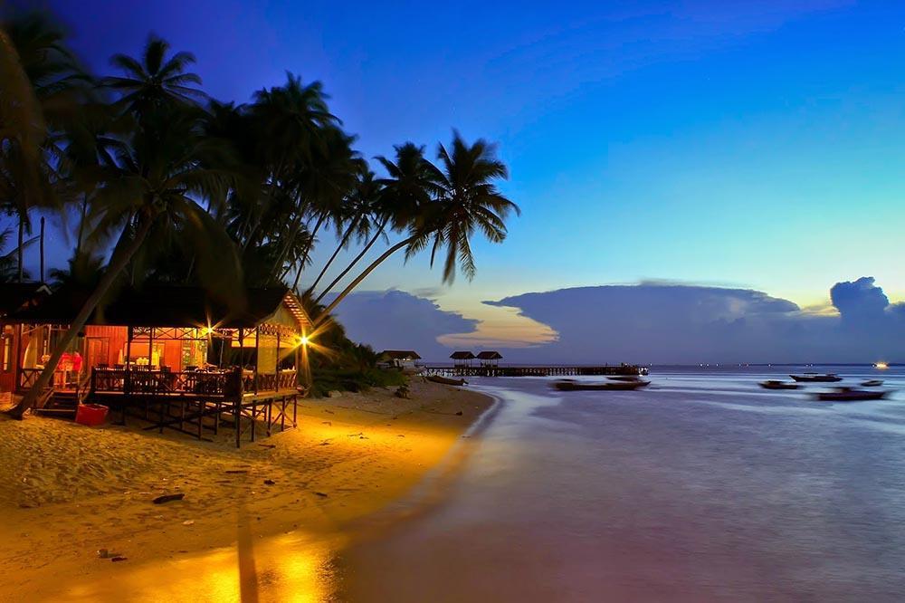 6 Destinasi Bulan Madu Anti-Mainstream di Indonesia