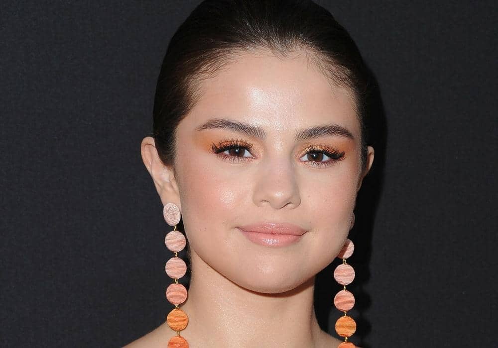 Yuk Tampil Segar dengan Nuansa Sunset Pada Riasan Matamu