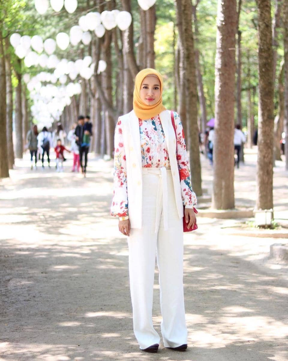 via Instagram: @laudyacynthiabella