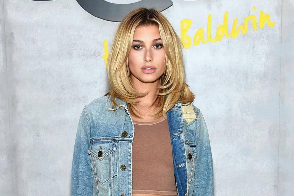 Tips Mix N Match Denim Jacket Biar Sekeren Seleb Hollywood