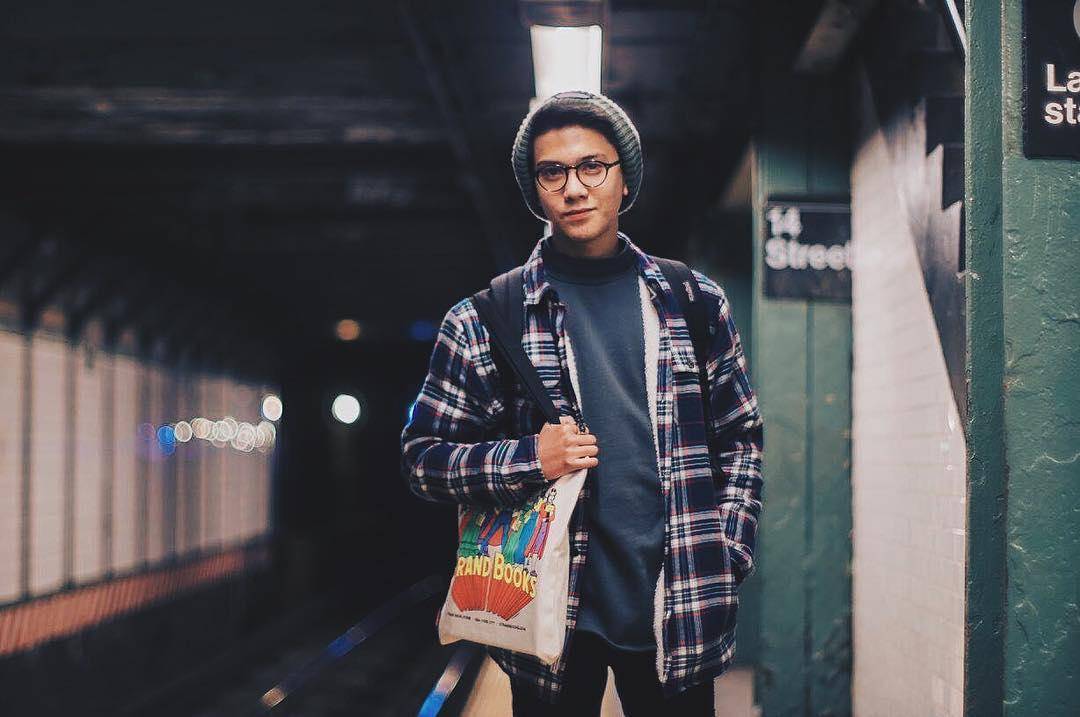 8 Fakta tentang Pemeran Dilan, Iqbaal Ramadhan yang Bikin Jatuh Hati