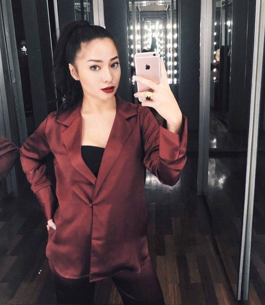 Instagram: @nikitawillyofficial94