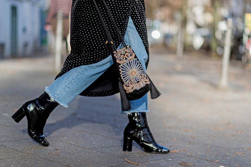 Biar Modis, Ini Tips Mix n Match Ankle Boots