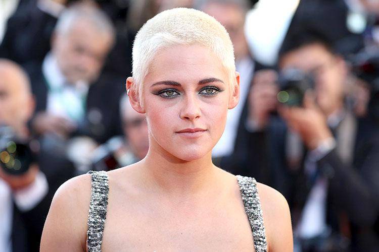 7 Seleb yang Jadi ‘Tamu Tak Diundang’ di Pernikahan Fans