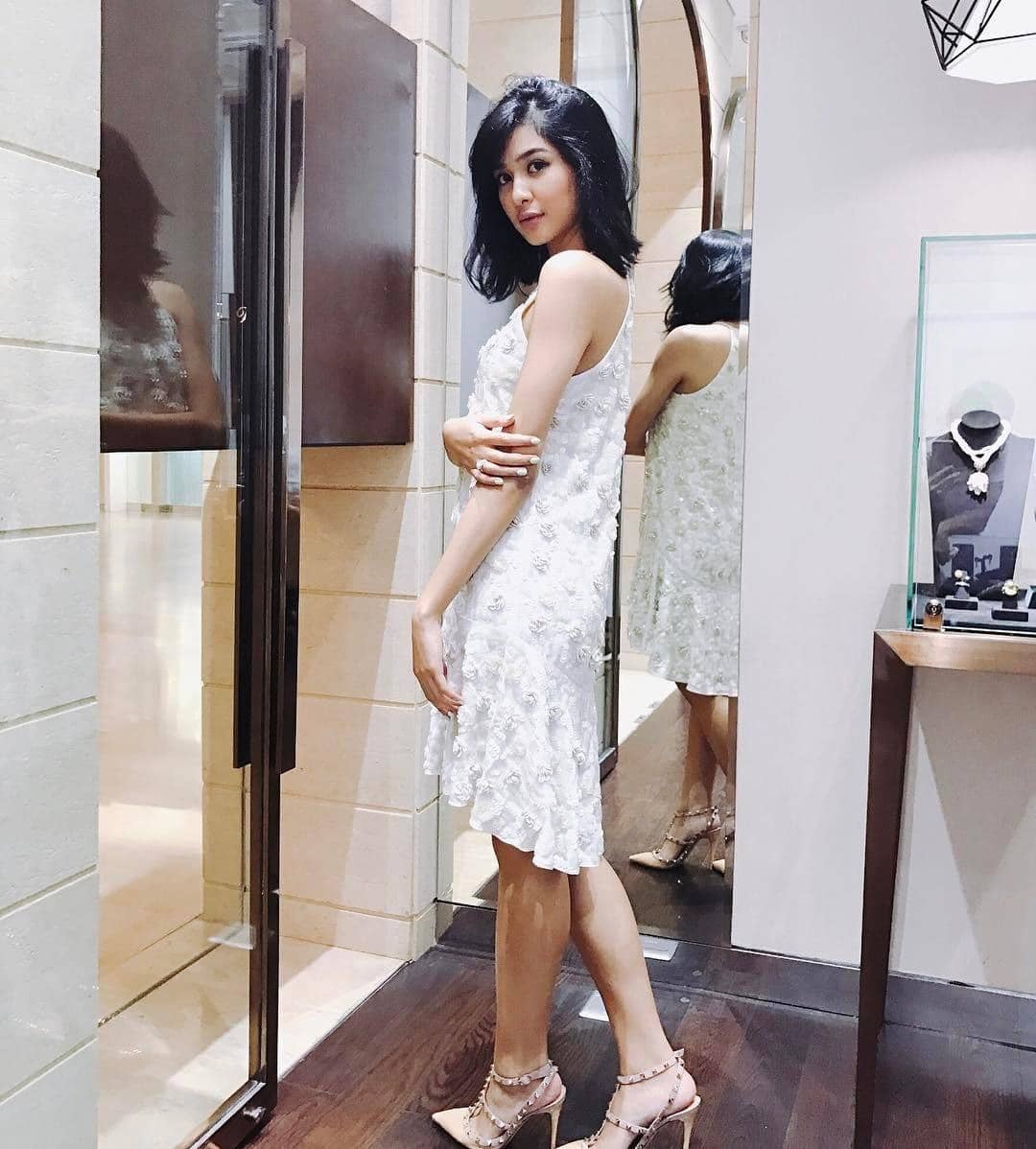 Instagram: @miktambayong