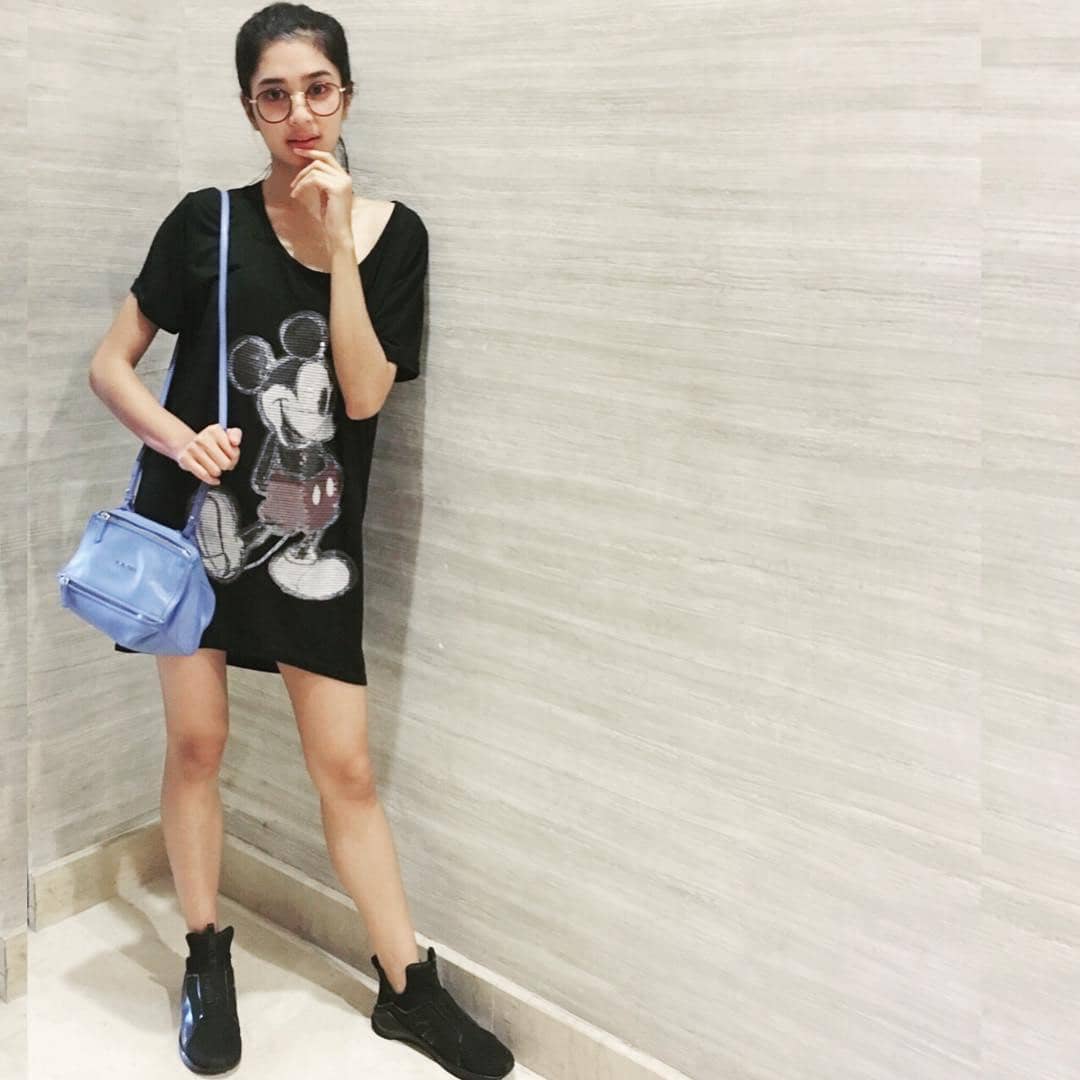 Instagram: @miktambayong