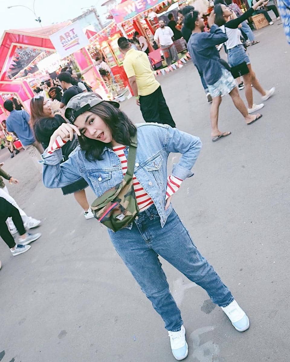 Instagram: @siviazizah