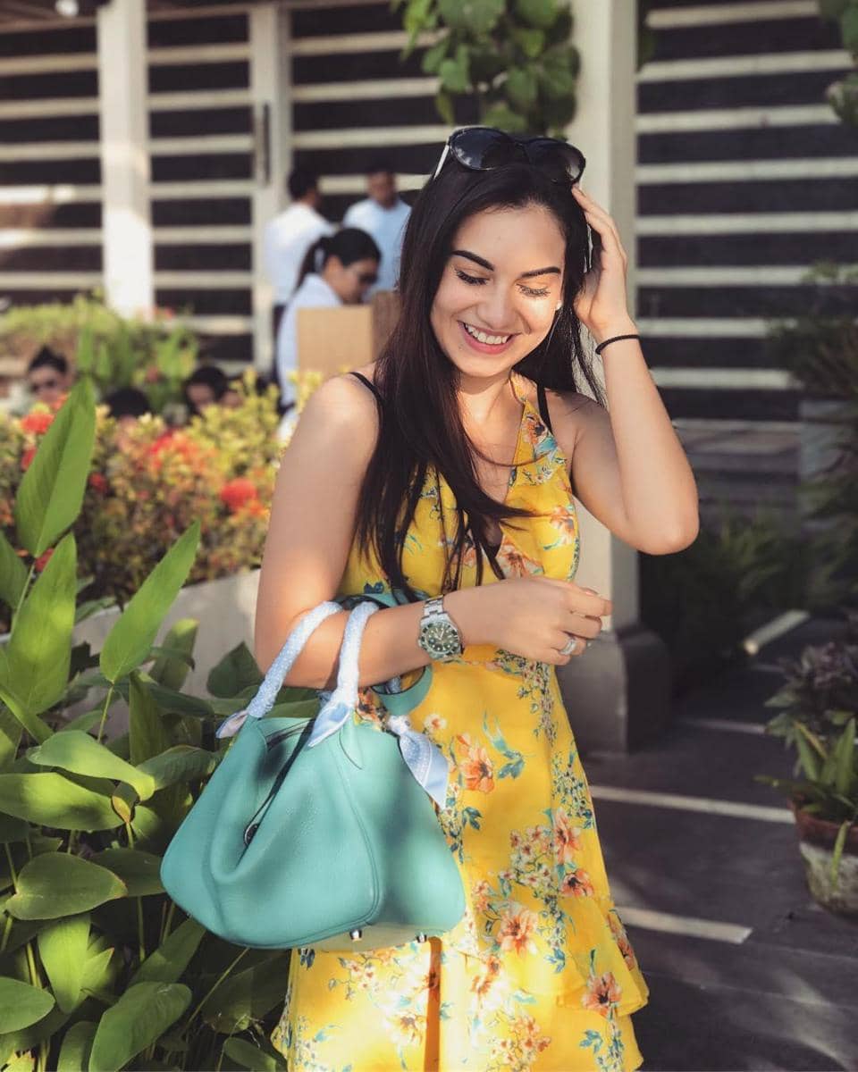 Instagram: @_irishbella_