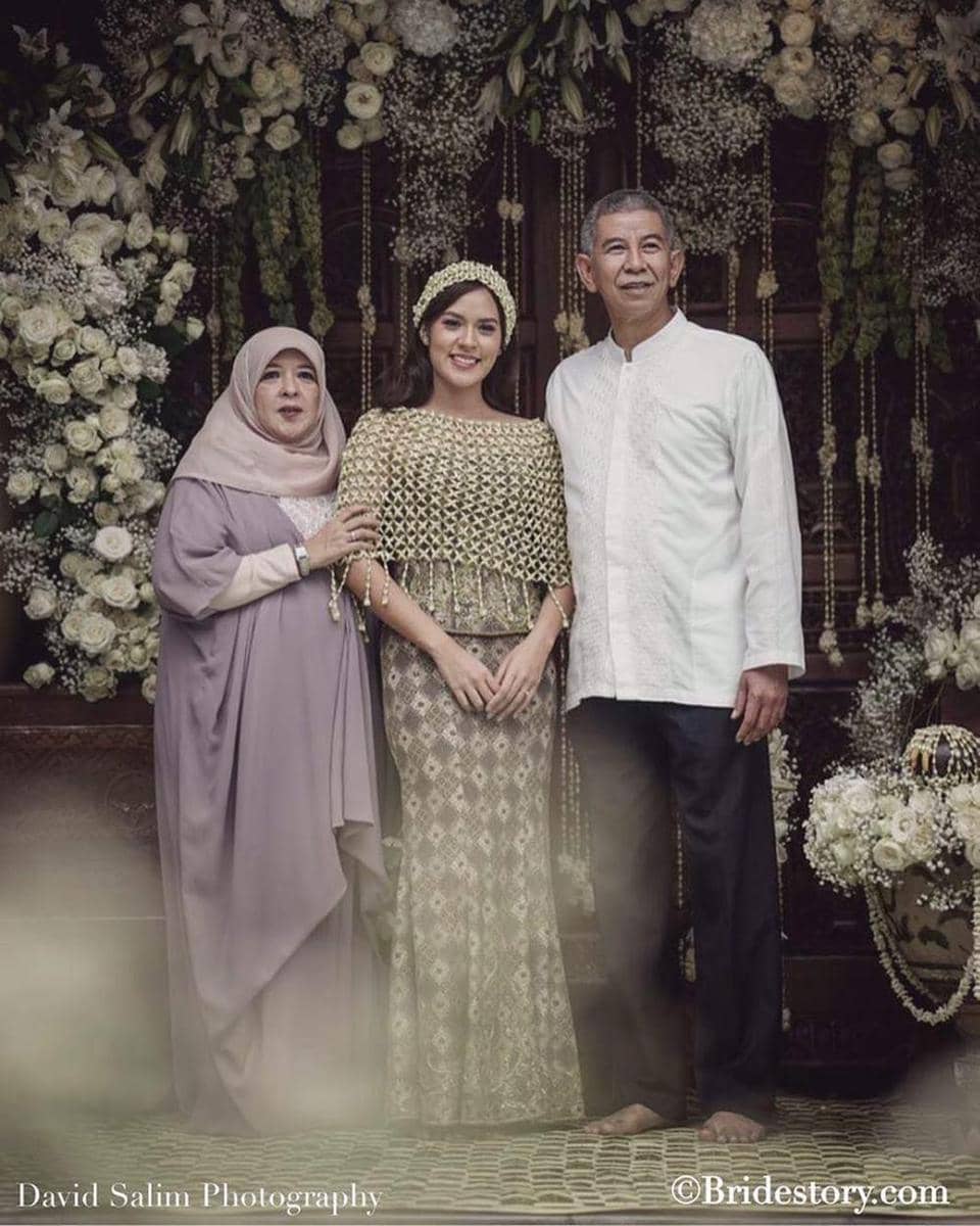 Instagram @thebridestory