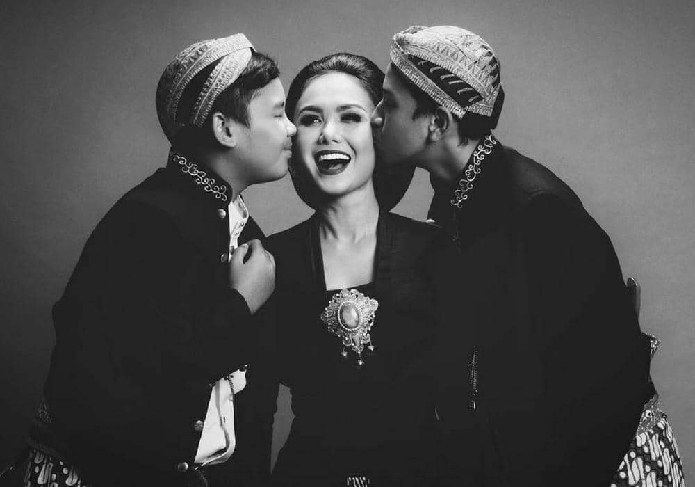 Instagram.com/@blekribe