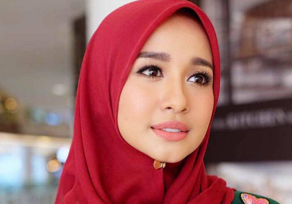 Instagram.com/laudyacynthiabella