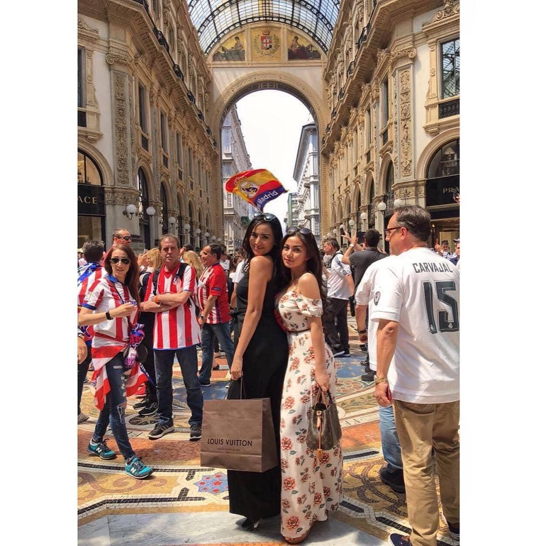 Instagram: @arieltatum