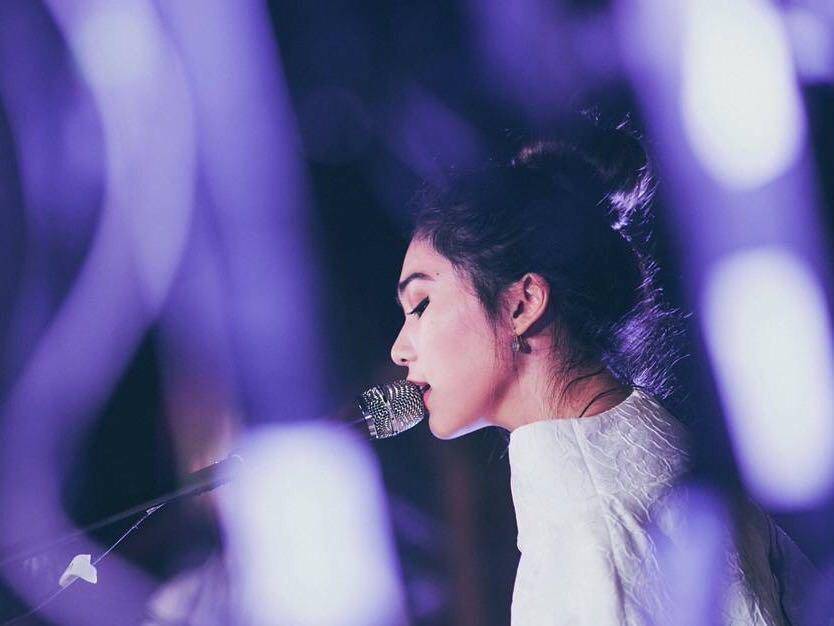www.instagram.com/isyanasarasvati