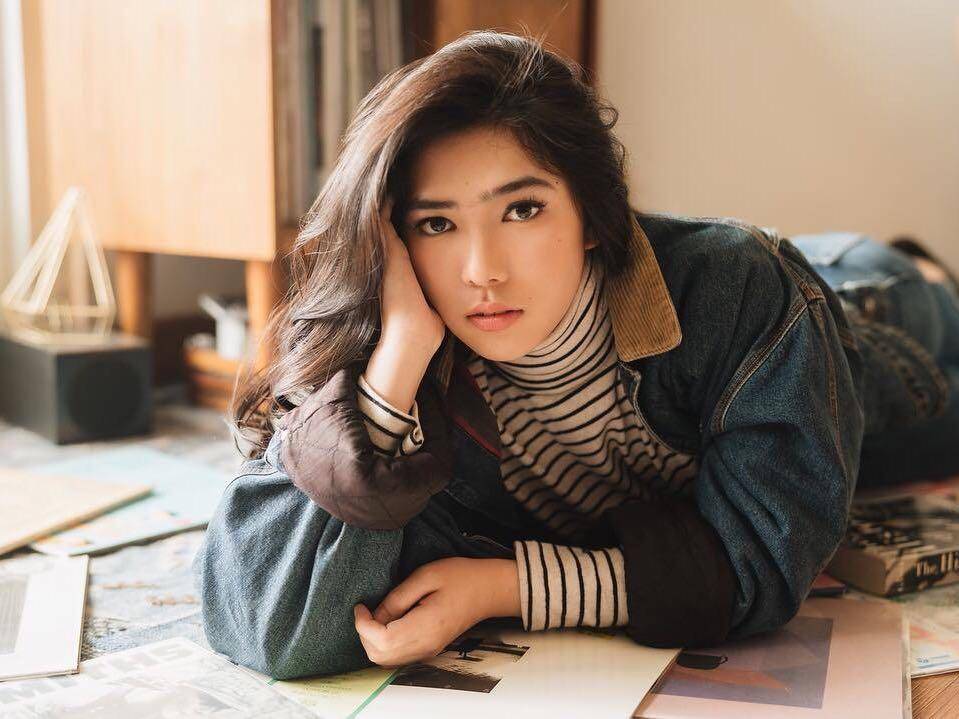 www.instagram.com/isyanasarasvati