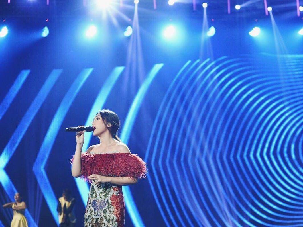 www.instagram.com/isyanasarasvati