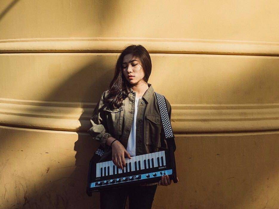 www.instagram.com/isyanasarasvati