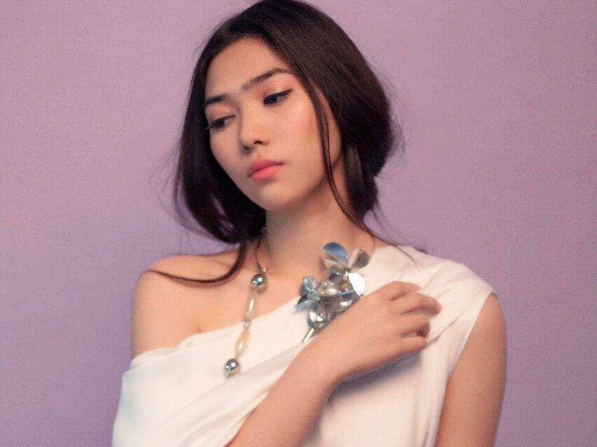Semakin Dewasa, Isyana Sarasvati Berbagi Cerita Hidup Hingga Bocoran Album Terbaru
