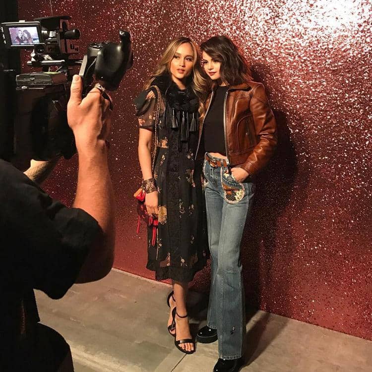 Instagram: @claurakiehl