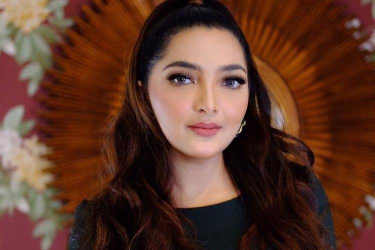 5 Gaya Modis Ashanty Saat Liburan, Intip Yuk!