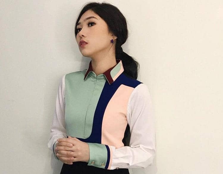www.instagram.com/isyanasarasvati