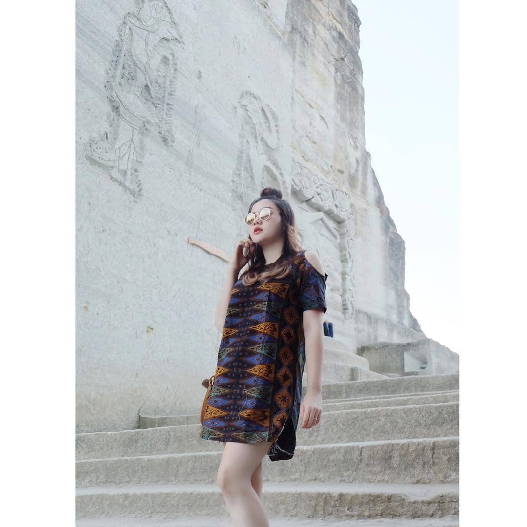 Instagram: @vickyshu