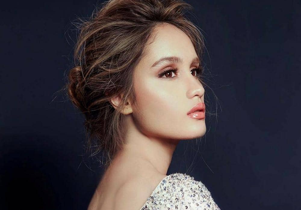 Instagram.com/claurakiehl