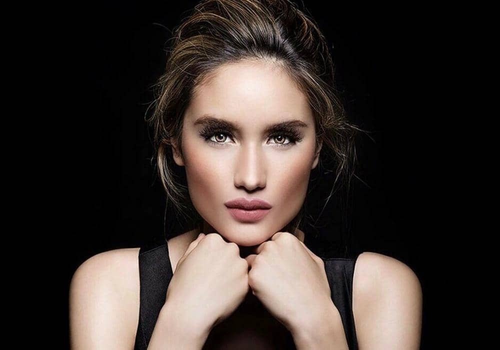 Instagram.com/claurakiehl