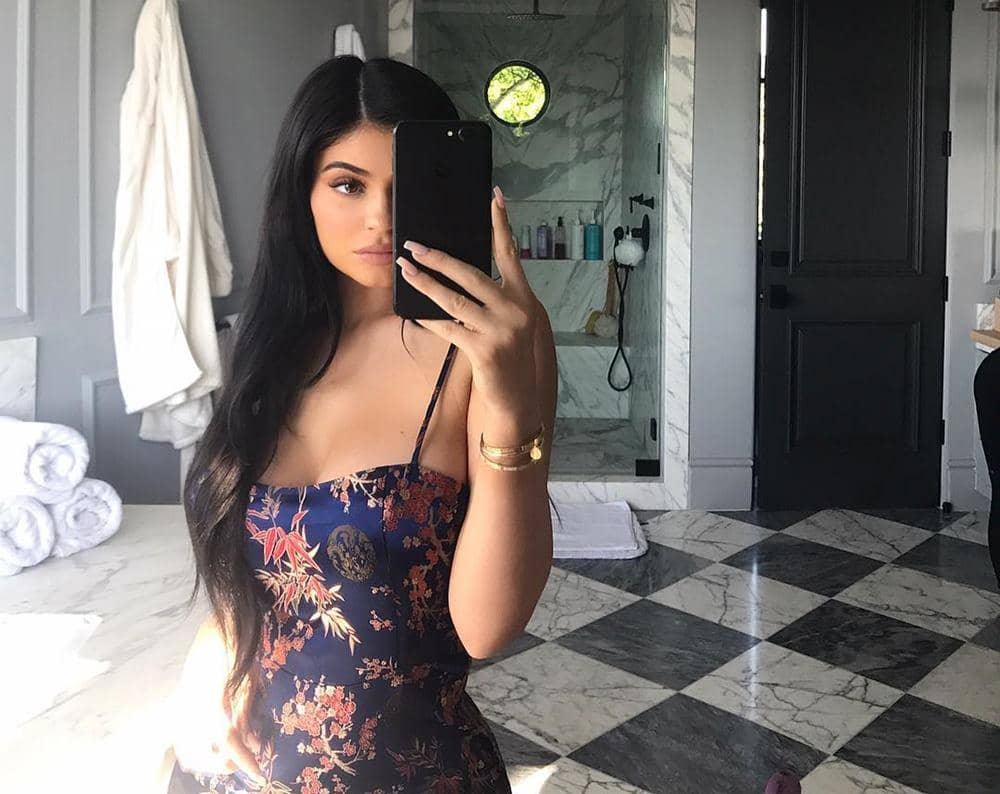 Instagram @kyliejenner