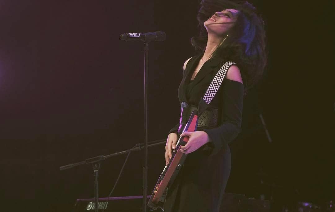 Instagram: @isyanasarasvati