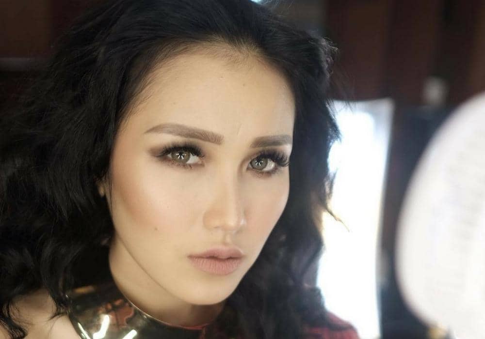 instagram.com/andychunmakeup