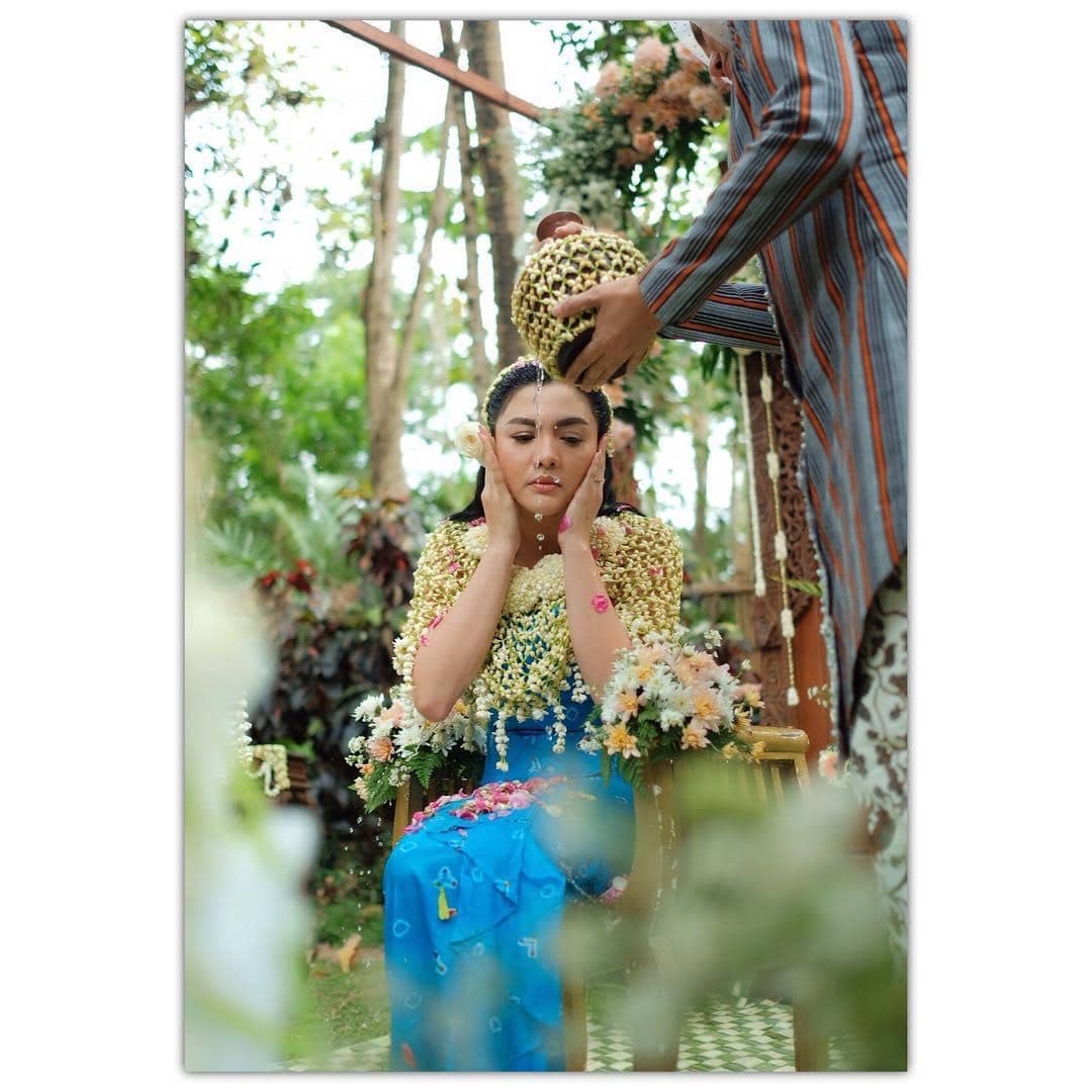 Instagram: @herrydob_