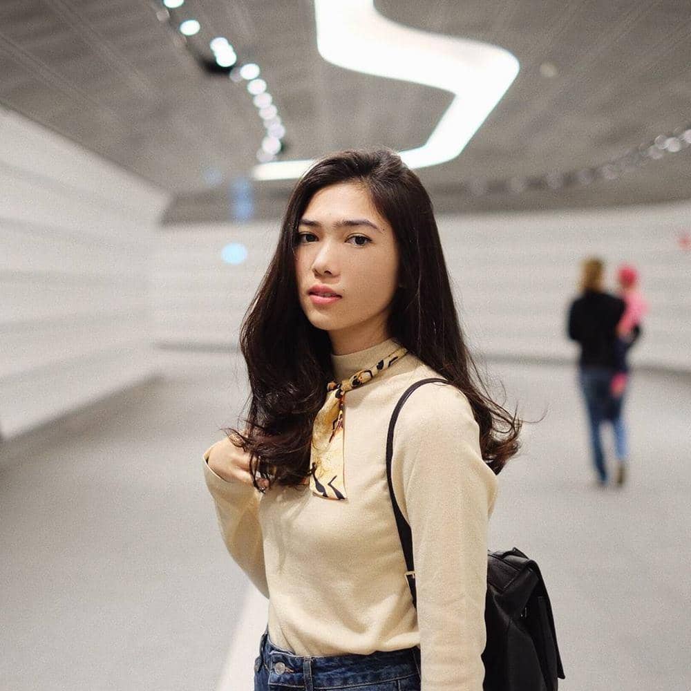Instagram @isyanasarasvati
