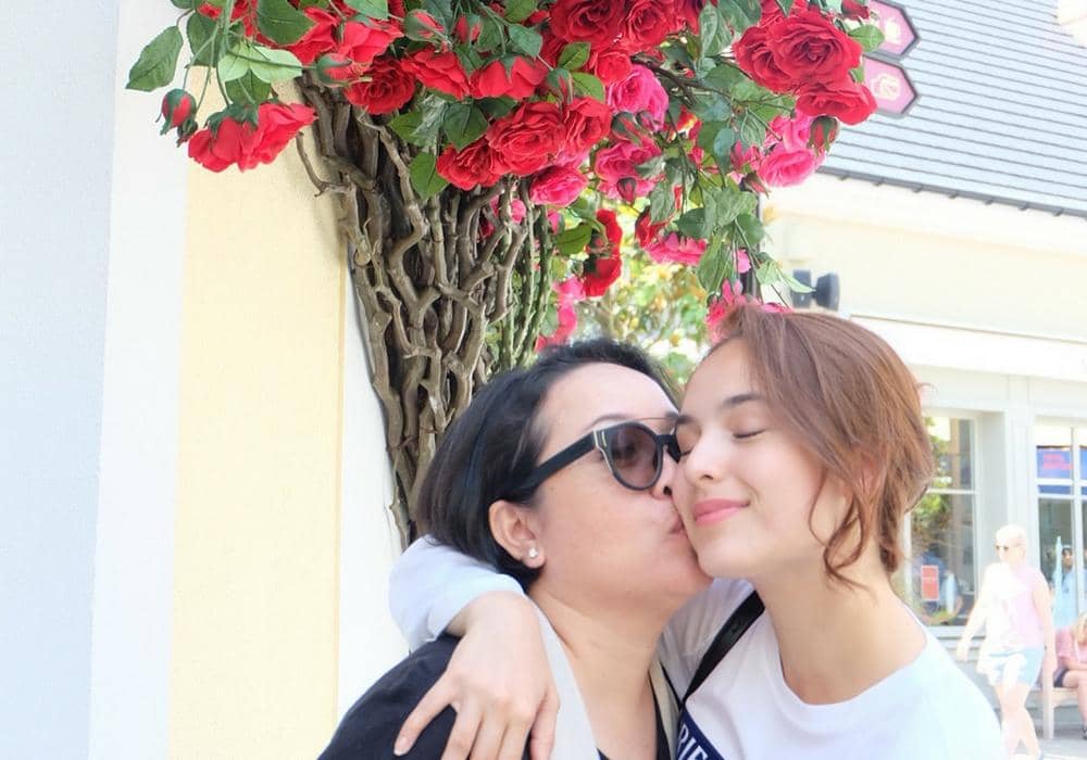 instagram.com/chelseaislan