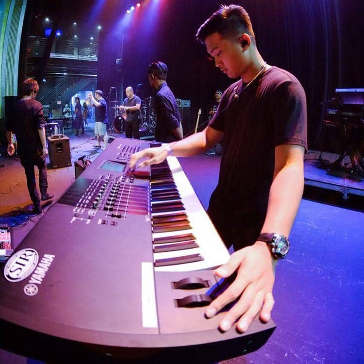 Instagram @demasnarawangsa