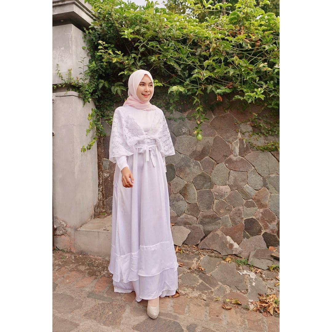 Instagram: @anisarahma_12