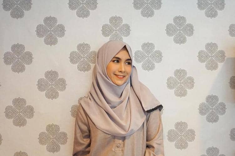 Instagram: @anisarahma_12