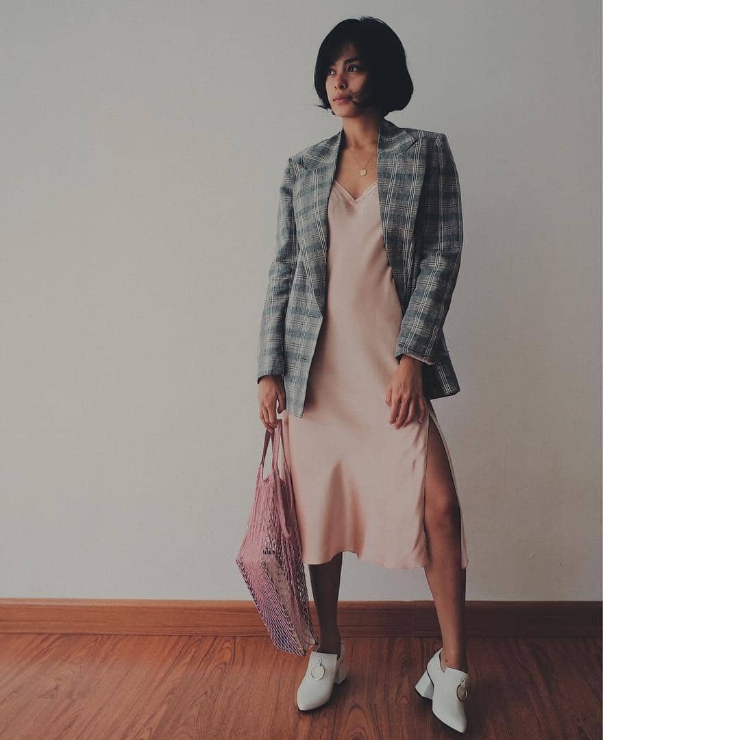 Instagram: @evacelia