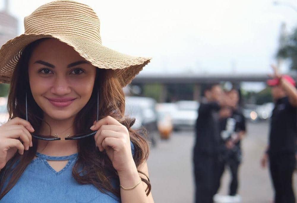 Instagram @arieltatum