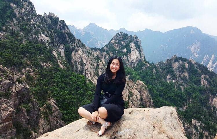 Instagram @vanessasurya