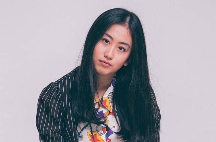 Instagram @vanessasurya