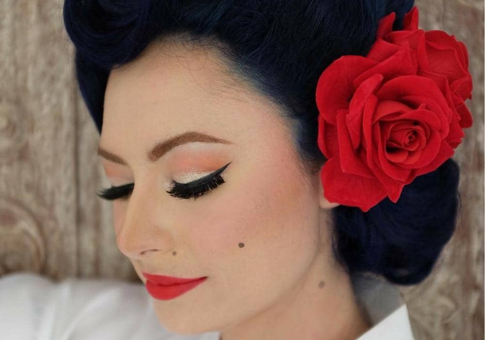 Instagram.com/makeupbylaode