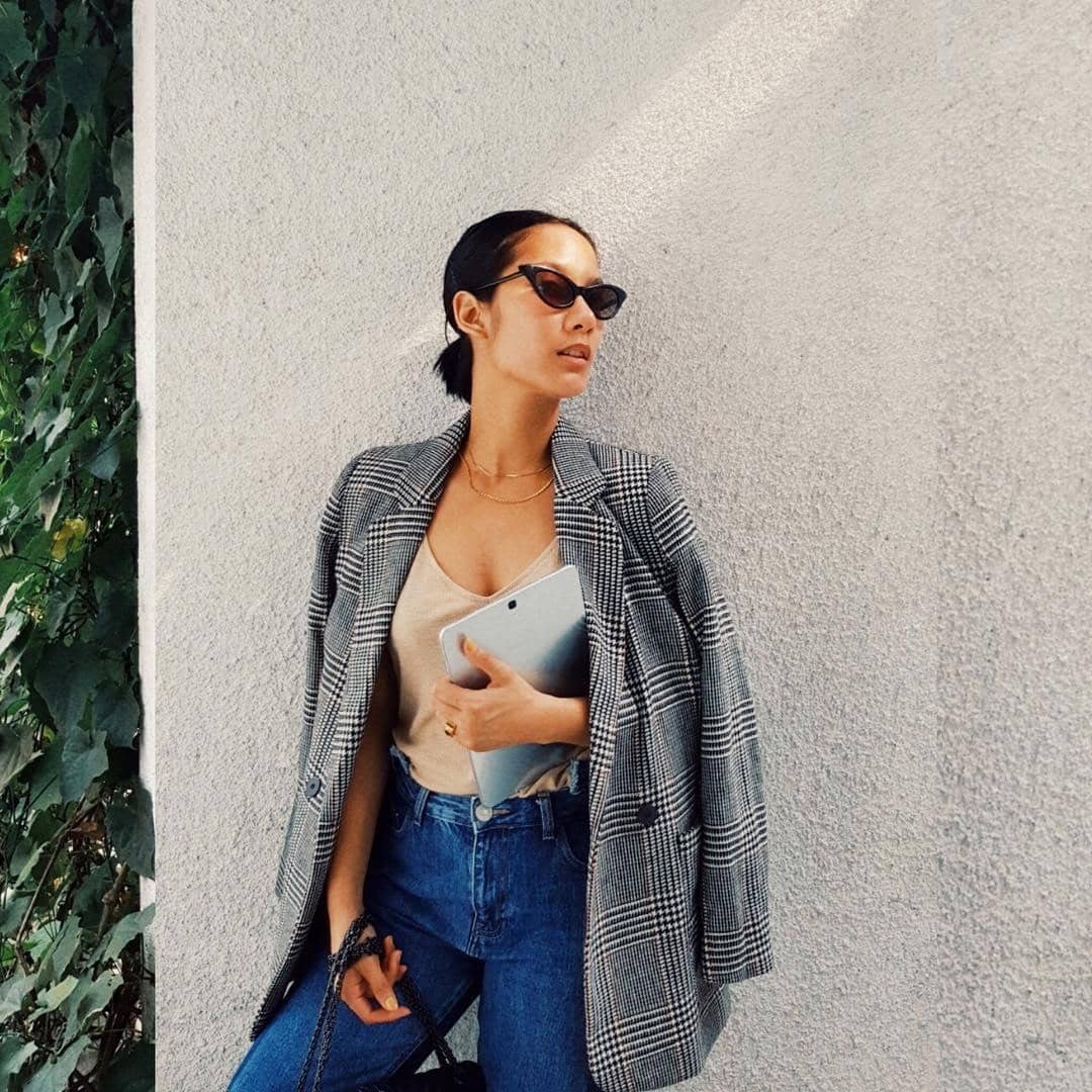 Instagram: @tarabasro