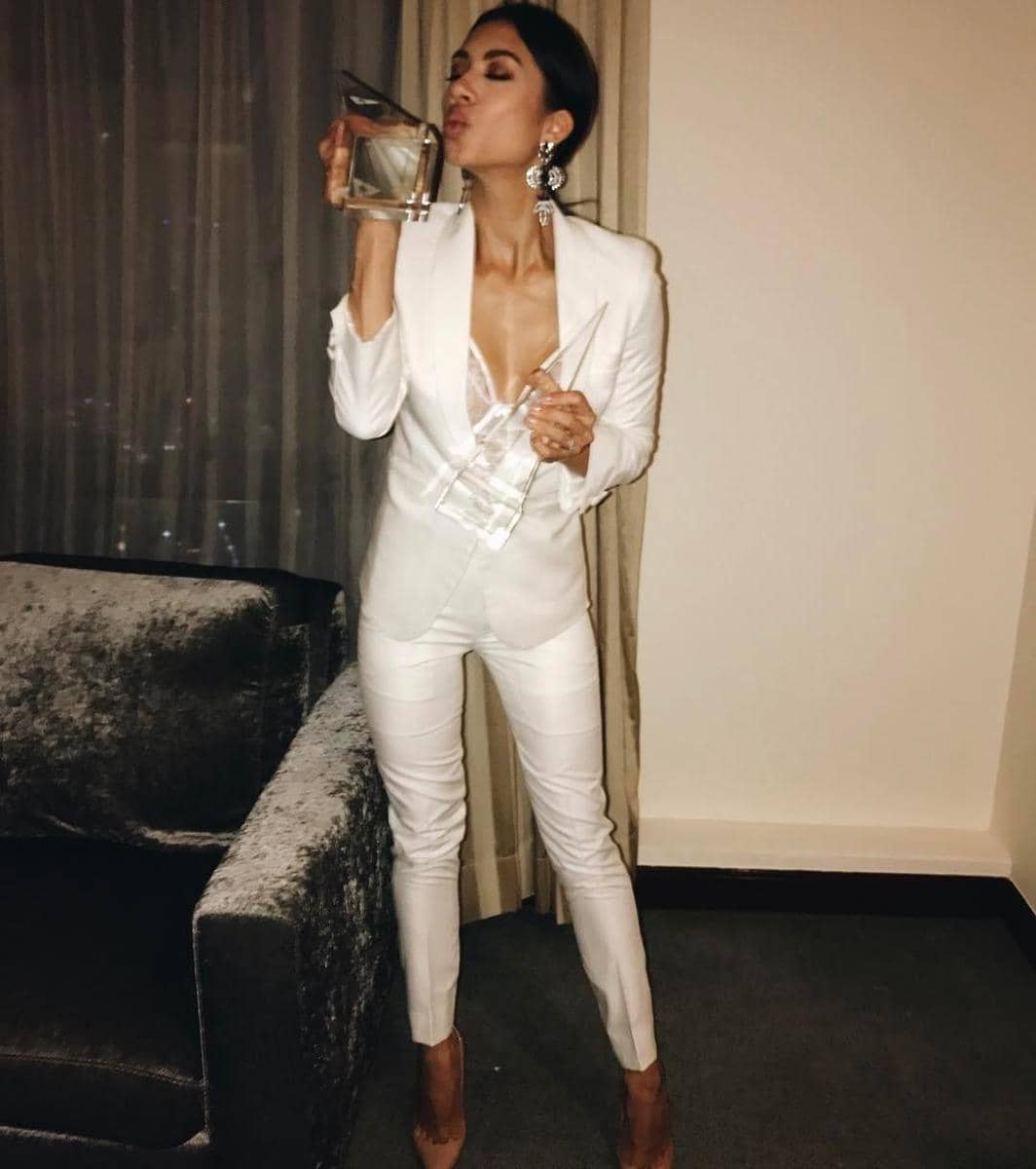 Instagram: @jenniferbachdim