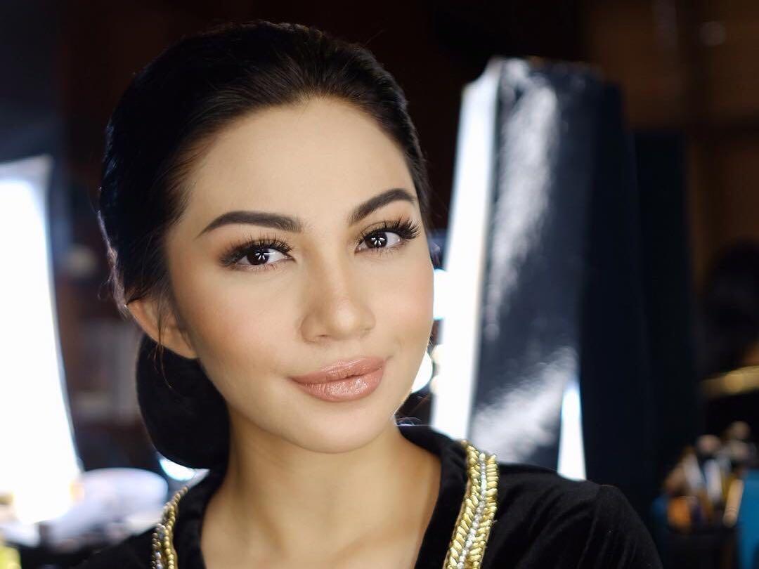 Cantik dengan Sanggul, Tiru Gaya Rambut 7 Seleb Ini untuk Acara Wisuda