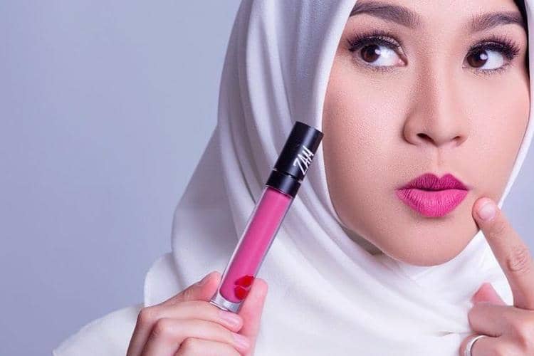 Instagram: @zaskiadyamecca