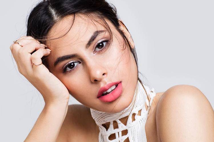 Deretan Lipstik Lokal Milik Para Artis yang Wajib Kamu Coba