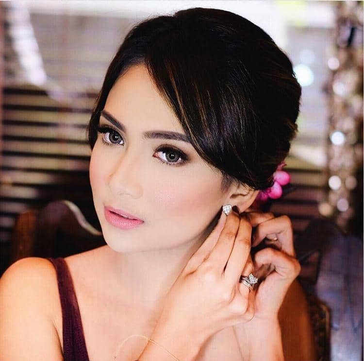 Instagram @vanessaangelofficial