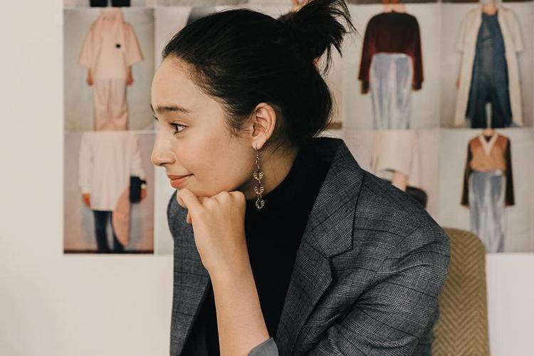 #PopbelaOOTD: Cantik, Tatjana Saphira Pakai Anting Statement