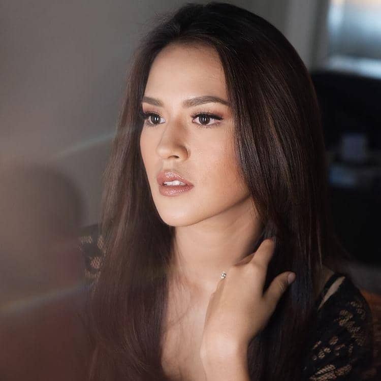 Instagram @raisa6690