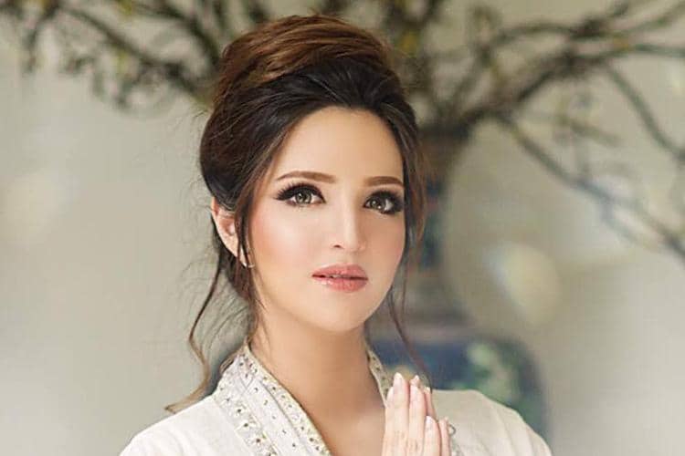 Instagram: @ramadhaniabakrie